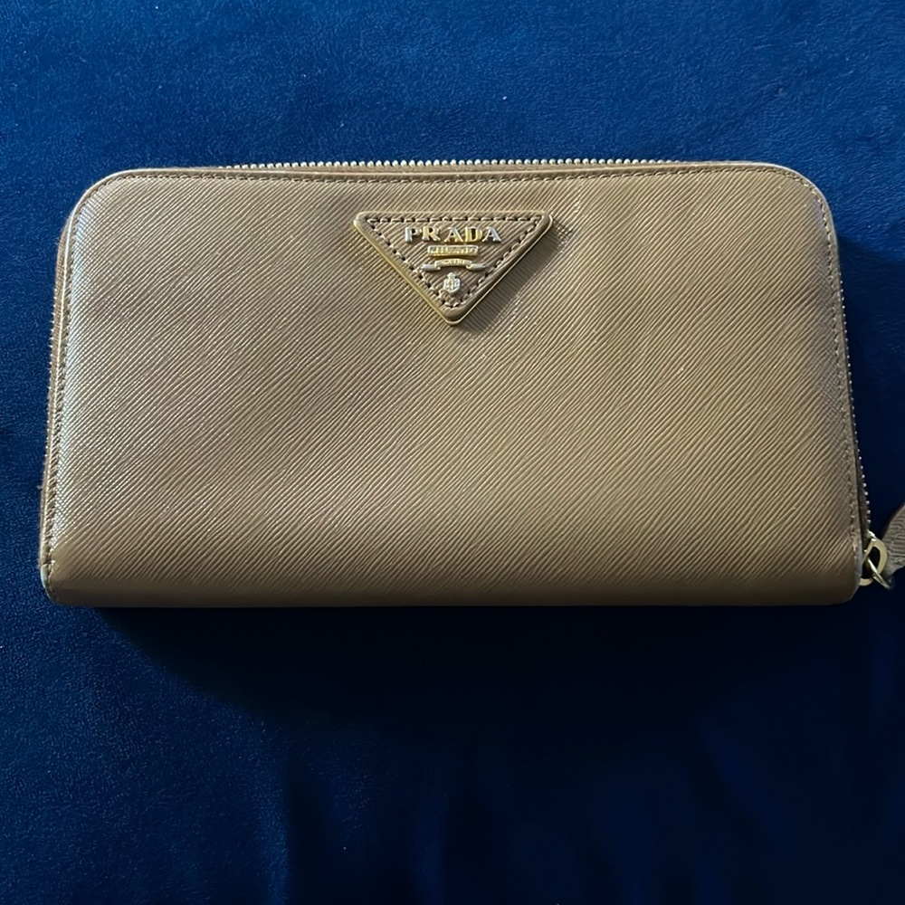 Prada wallet